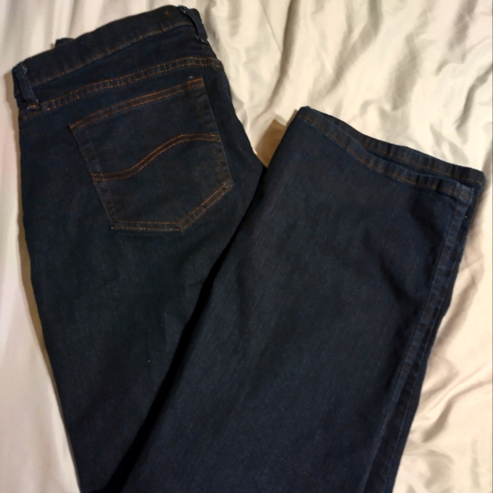 Lee size 18 long. Brand new!